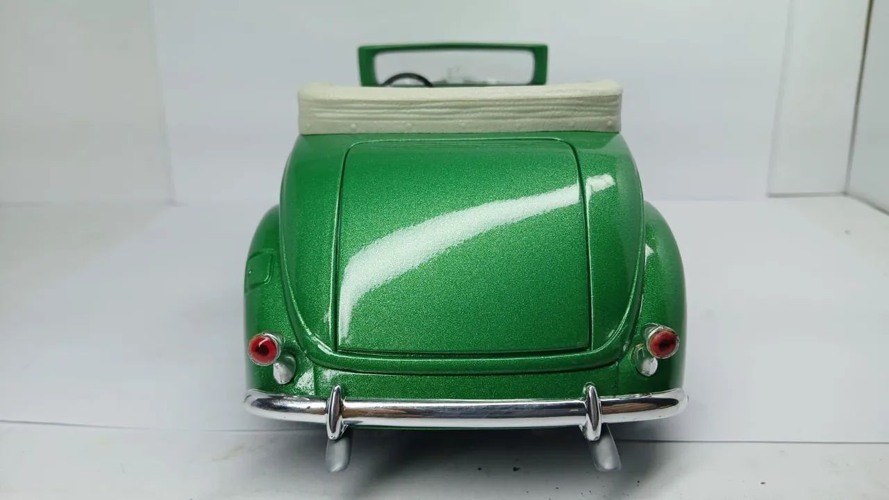Miniatura Ford 1937 Convertible 1/18 - Foto 4