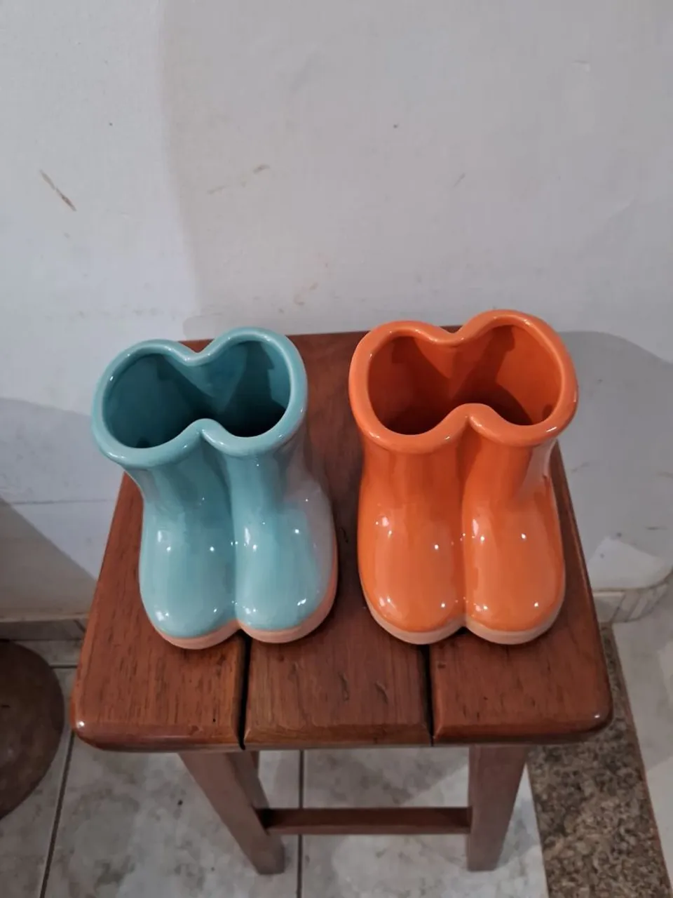 Par de Vasos Decorativos em Formato de Botas