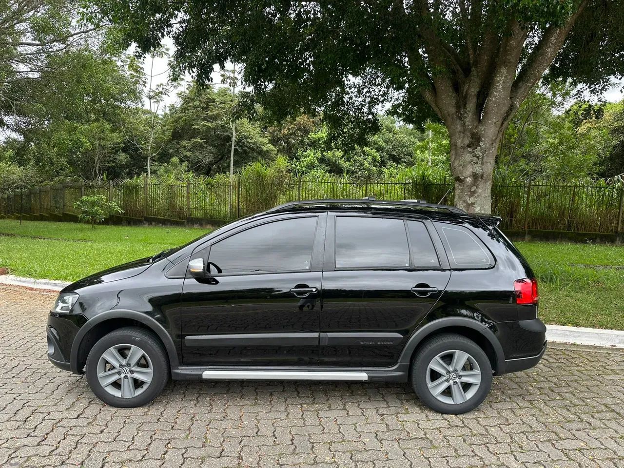 Space Cross média monta 2012 manual 1.6 33,500 venda sem o som, vai cm o original de fabri - Foto 3