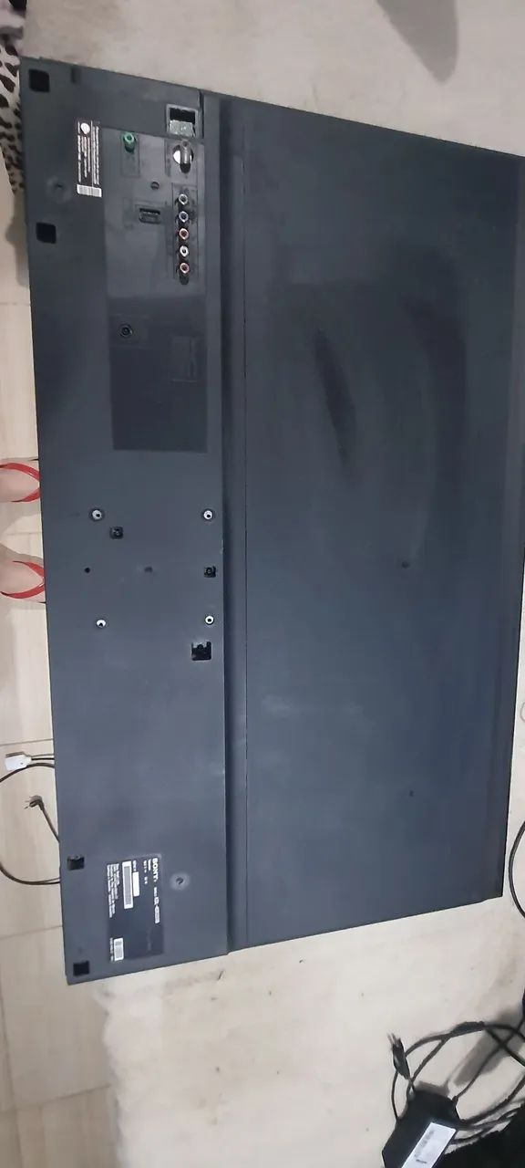 Sony 40" TV with defect64308565955971122