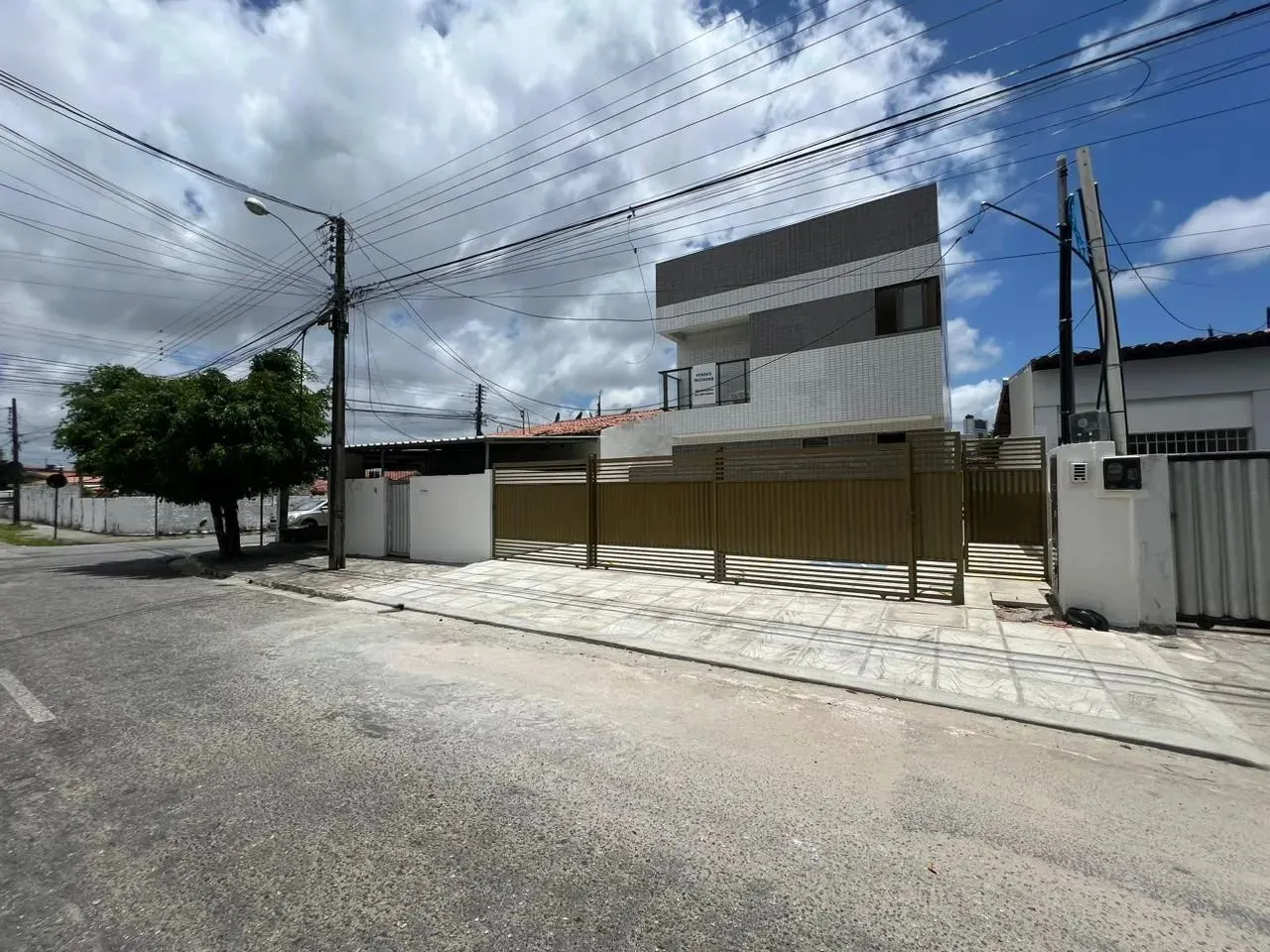 Imóvel para venda possui 112 metros quadrados com 3 quartos em Torre - João Pessoa - PB