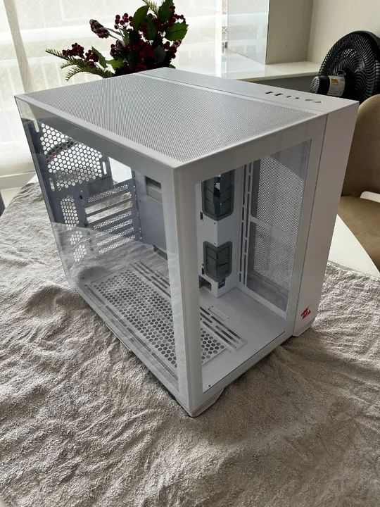 Gabinete Gamer Lian Li Redragon O11dyn Mini Branco com Fonte Cosair RM750X - Foto 2