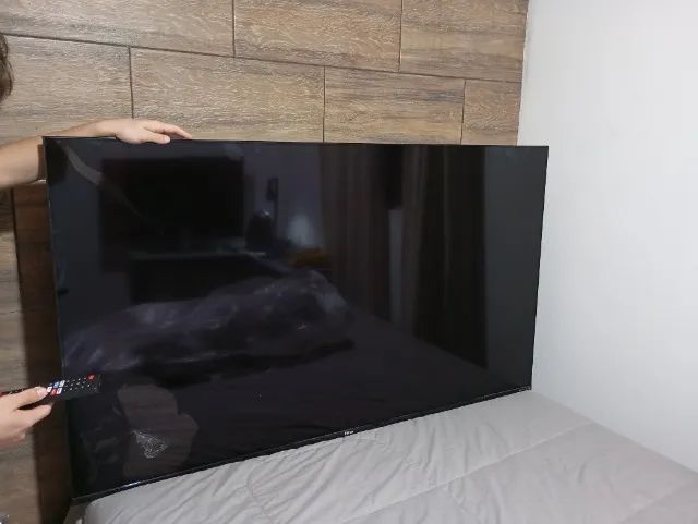 Sucata Smart TV Philco 65 polegadas (Display quebrado)