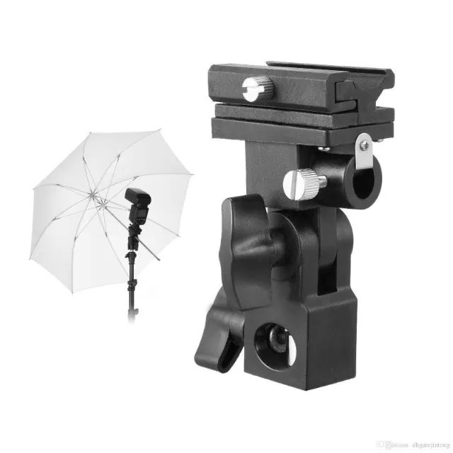Suporte p/ Flashes Fotográfico Speedlite c/ encaixe p/ sombrinha- Hotshoe Greika-