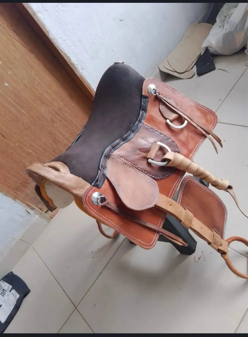 Sela de cavalo em couro