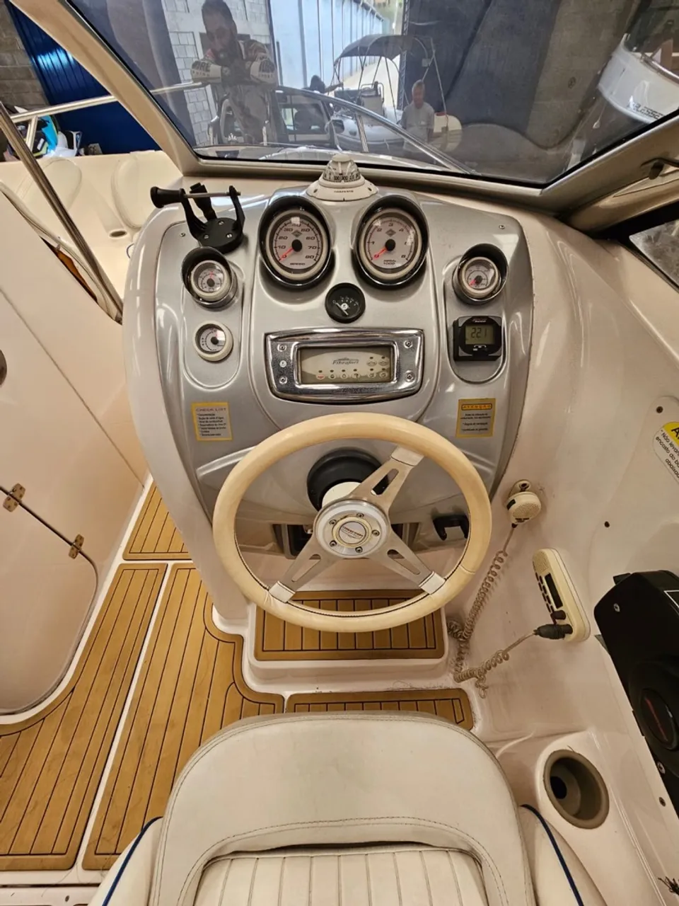 lancha Focker 240