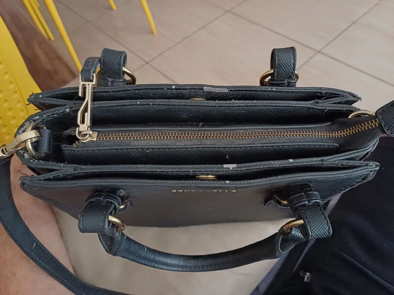 Bolsa Santa Lolla Preta. Em dinheiro (espécie) faço por R$ 40,00.  - Foto 5