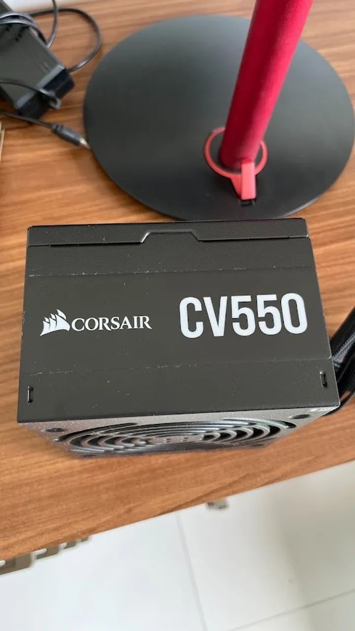 Fonte Corsair 550W 80 plus bronze