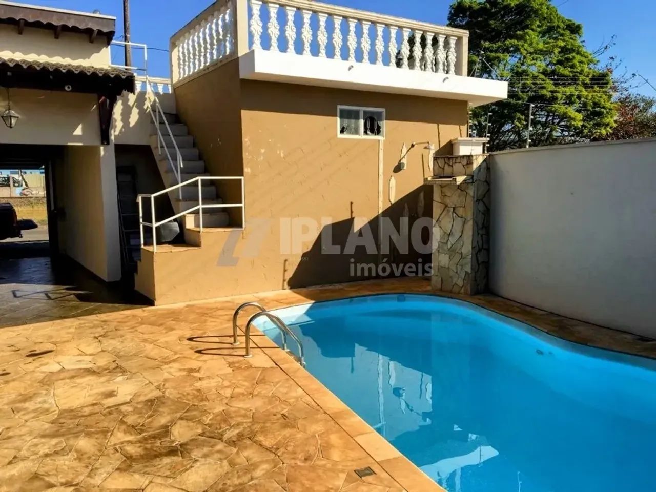 Venda de Casas / Padrão na cidade de Itirapina - Foto 4