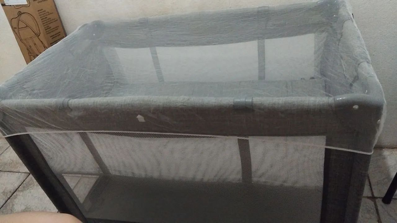 Berço de bebê com colchão - Foto 4