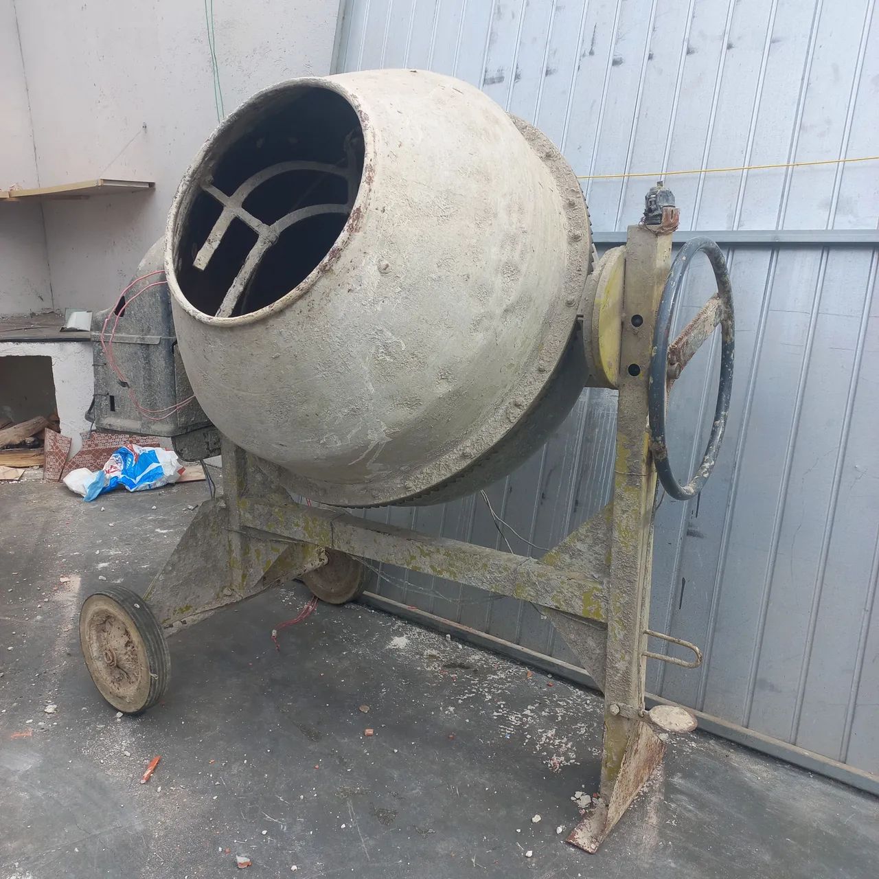 Betoneira Menegoti 400blitros - Foto 2