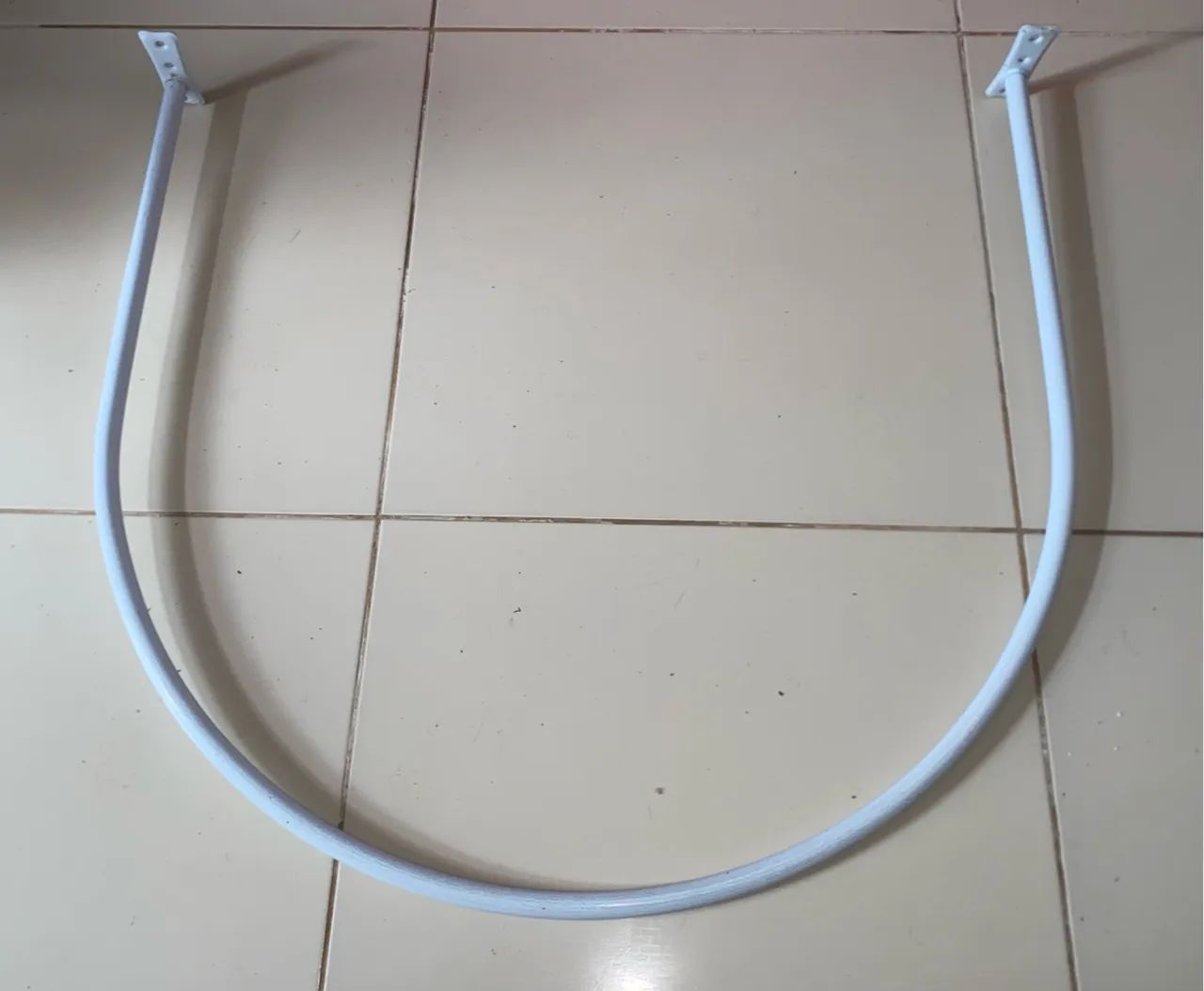 Suporte para provador de loja em U