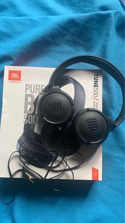 Fone de Ouvido JBL Tune 500 - Novo - Com Microfone