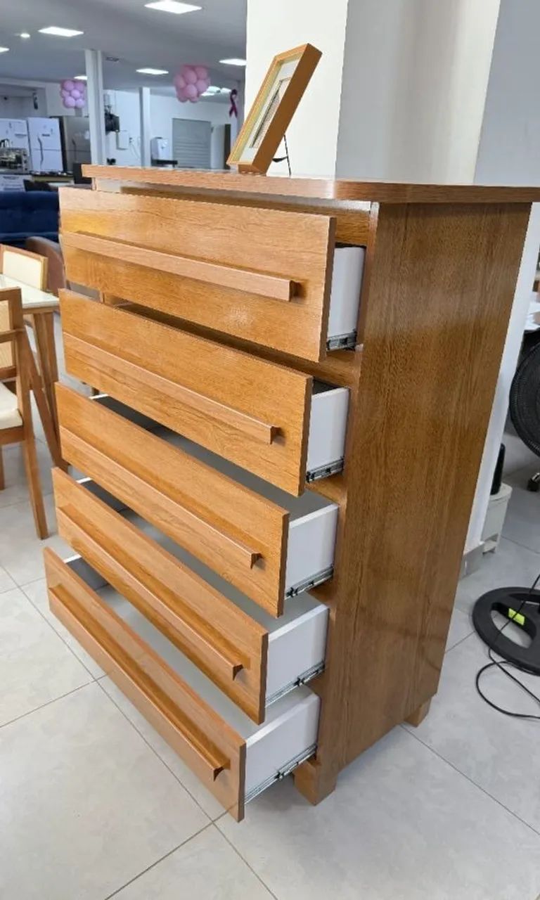 Cômoda Belly 100% MDF Bom Pastor 5 Gavetas - Fazemos entrega  - Foto 2