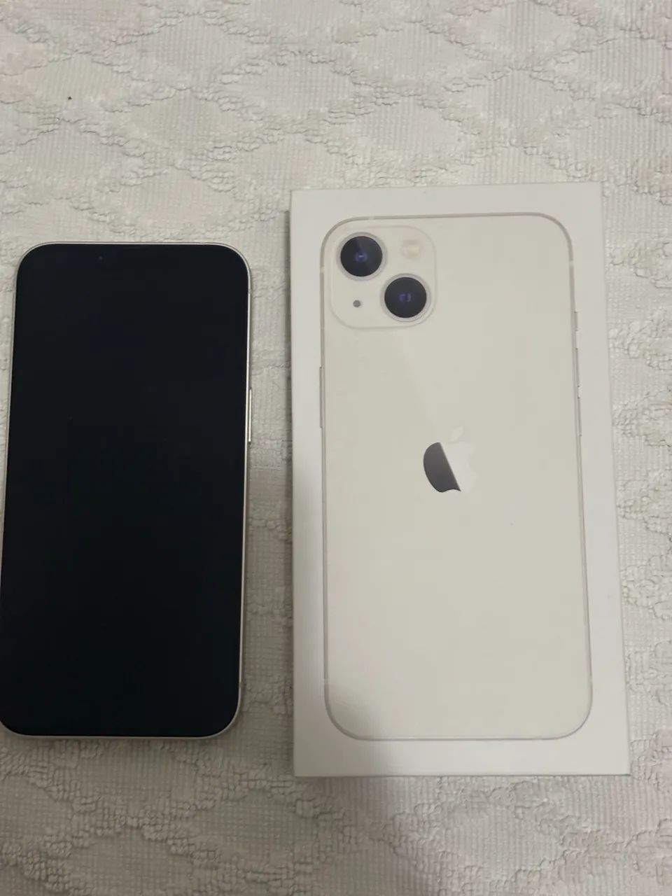 iPhone 13 - 11 meses de uso 
