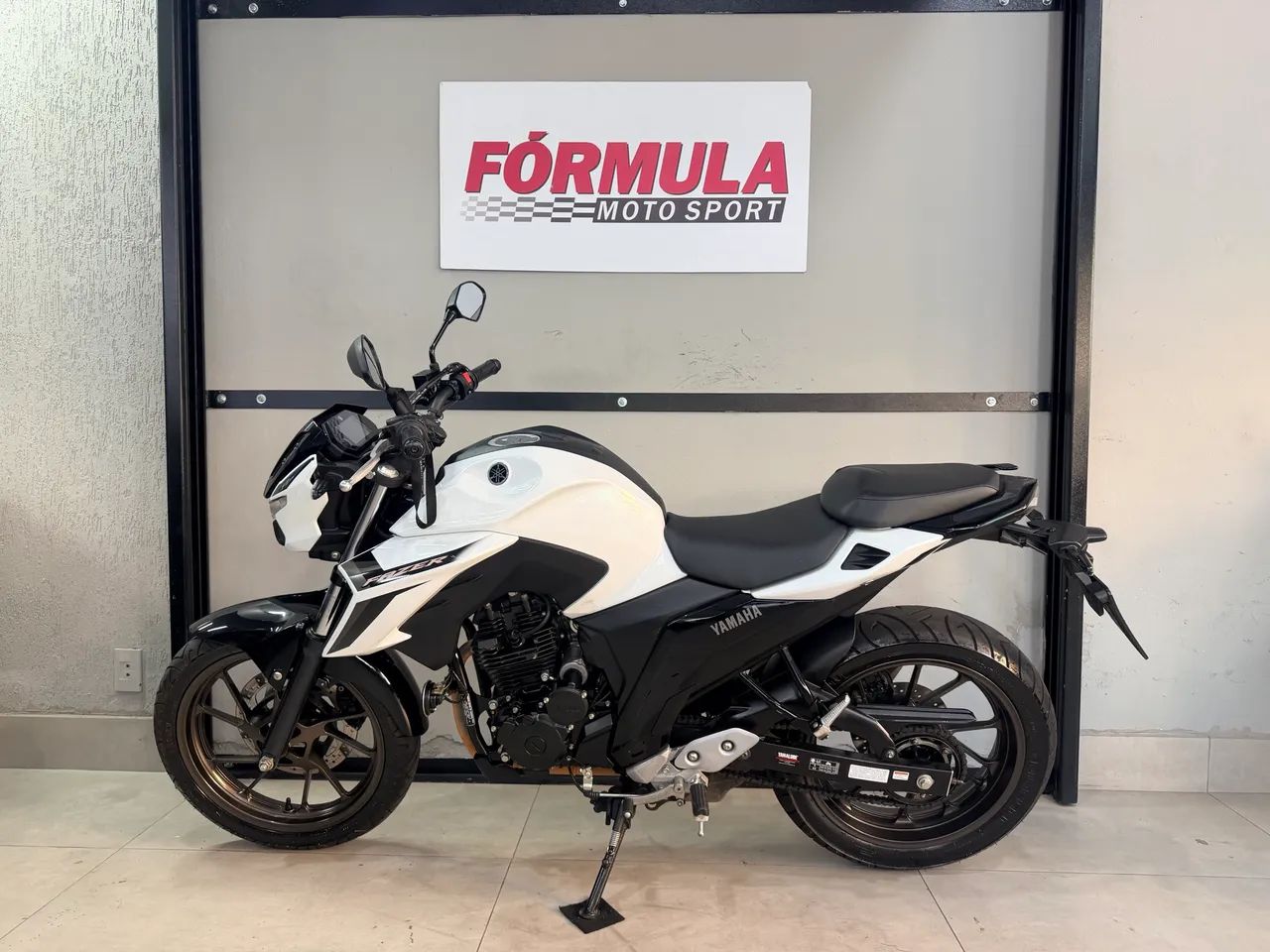 FAZER 250 CONNECTED ABS 2026 - Foto 3