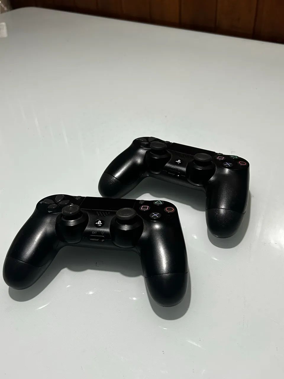 PS4 em ótimo estado + 2 controles + jogos + caixa original - Foto 3