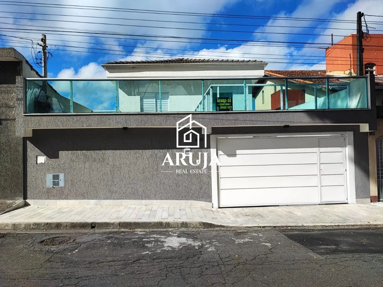Casa com 4 Dormitórios, 1 Suíte, Piscina e Área Gourmet