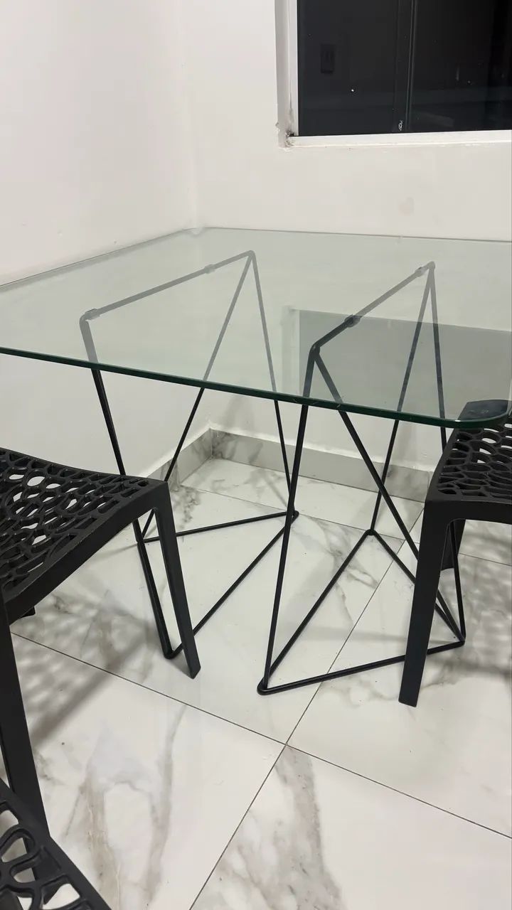 Mesa 6 lugares com 4 cadeiras - Foto 5