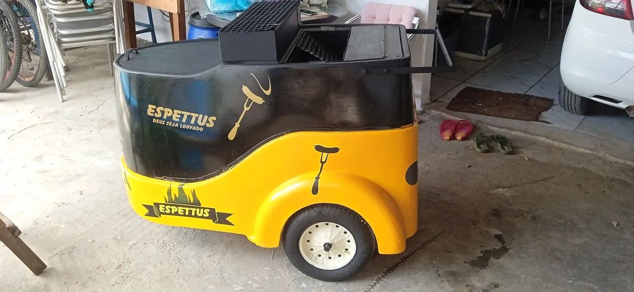 Carroça de espetinho 