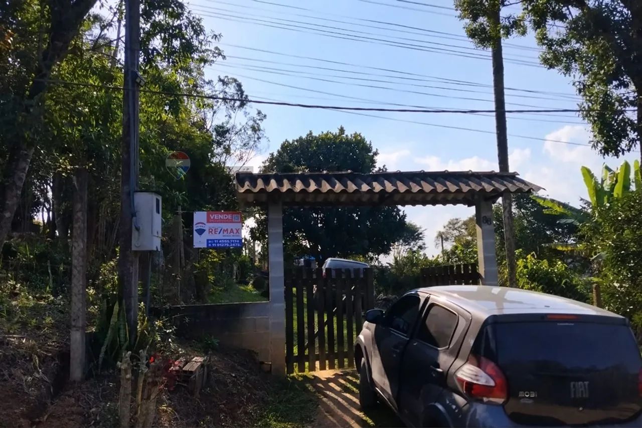 "Chácara Ideal em Suzano: Conforto e Tranquilidade"