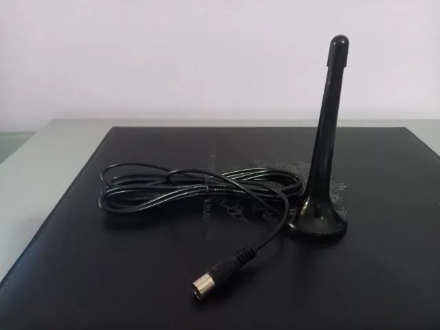 Kit Antena Interna TV Digital + Cabo AV RCA