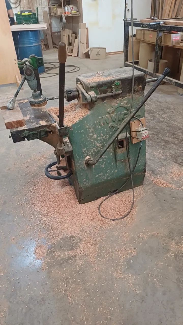 Furadeira horizontal invicta 