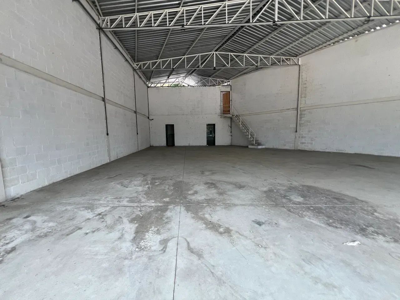 ALUGA-SE GALPÃO 340 M² NA BR-101 NORTE  IPIOCA - Foto 5