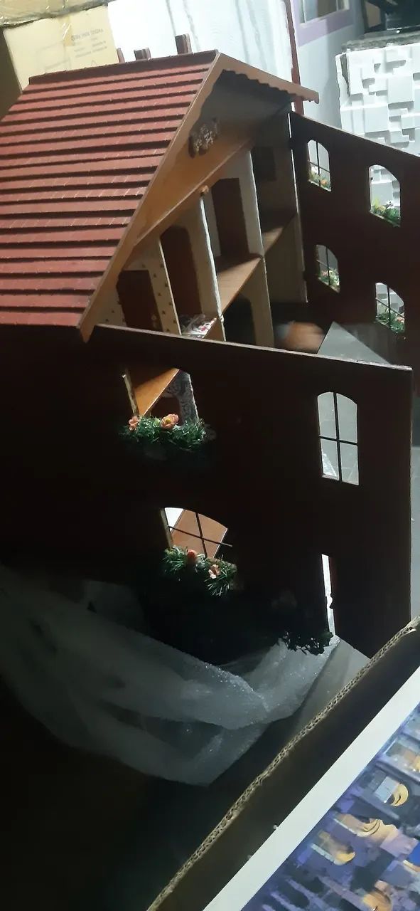 Casinha de Boneca de Madeira - Foto 3