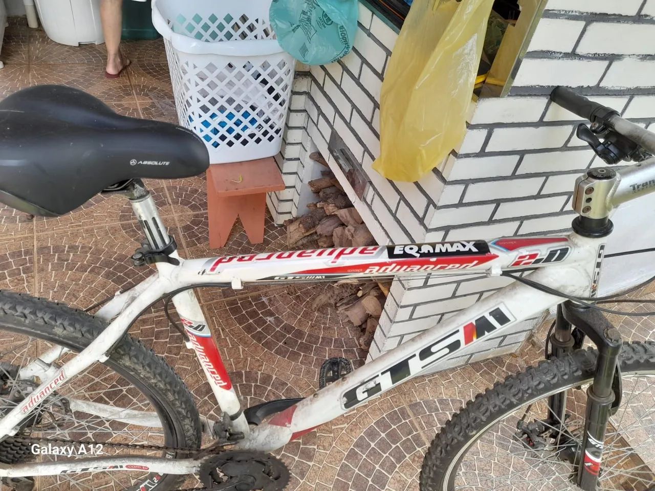 Bicicleta aro 26 Shimano - Foto 2