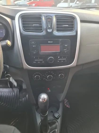 Renault Logan Expression Flex 1.6 16V 4P 2017 - Foto 4
