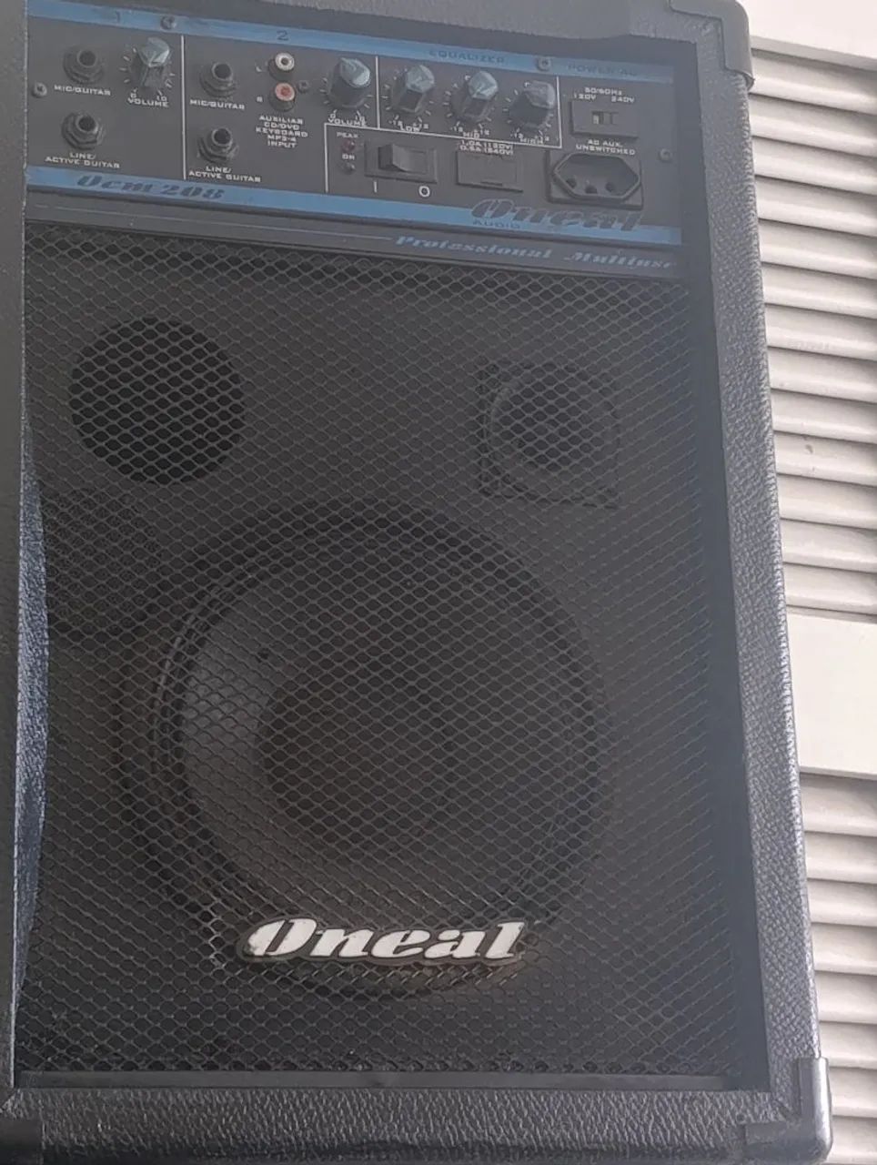 Caixa amplificada oneal 