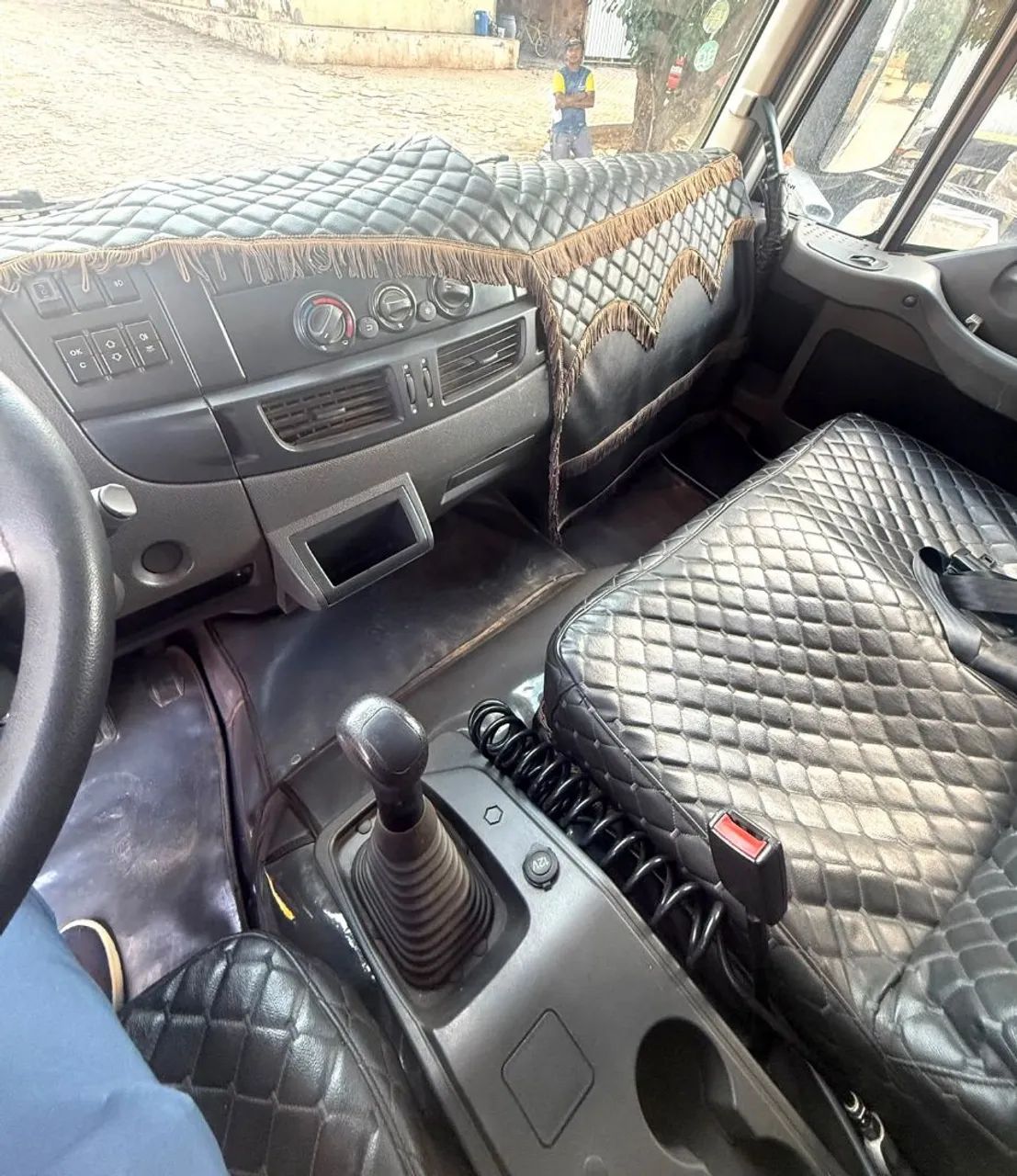 Caminhao Iveco tector 24-280  - Foto 4
