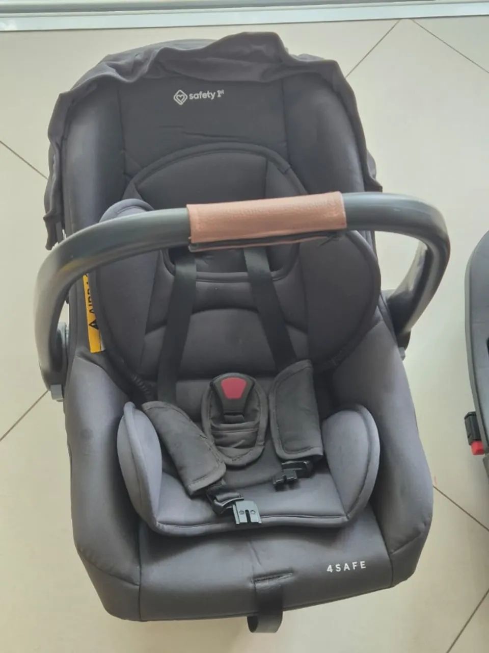 Bebê Conforto Safety 1st, 4Safe, com base Isofix, Black Graphite - Foto 4
