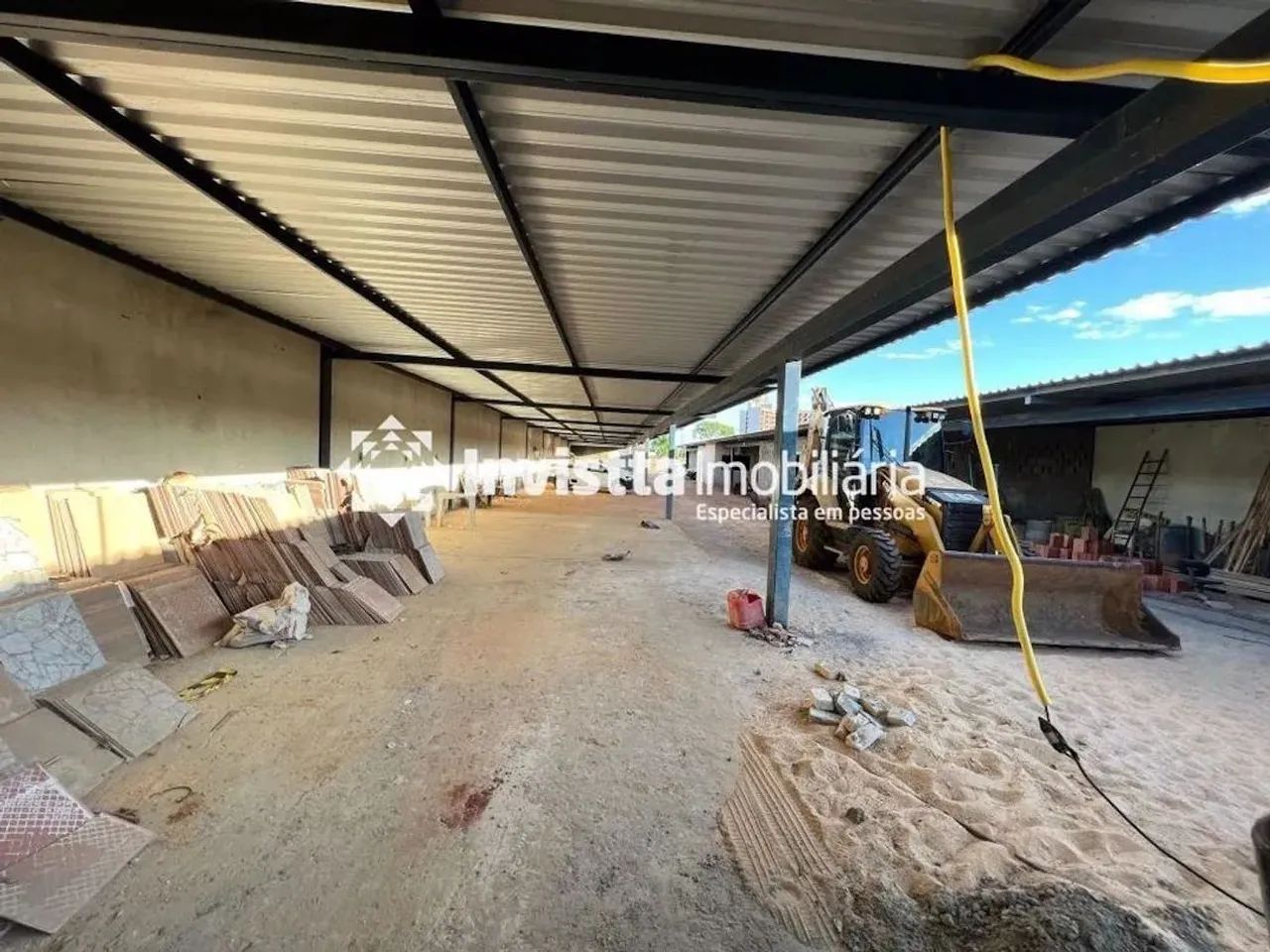 Terreno com galpão de 930 m² na Orla 14 em Palmas - Foto 2