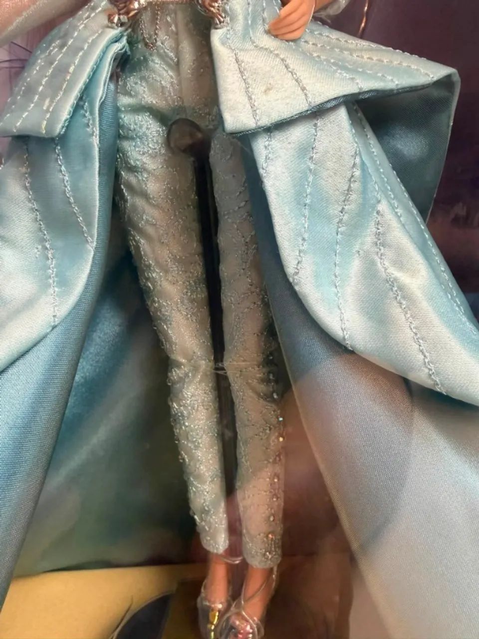  BONECA CINDERELLA DISNEY DESIGNER COLLECTION, EDICAO DE COLECIONADOR - Foto 3