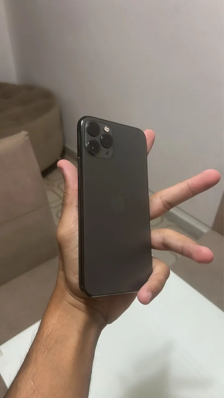 ? iPhone 11 Pro 256GB Preto - Foto 2
