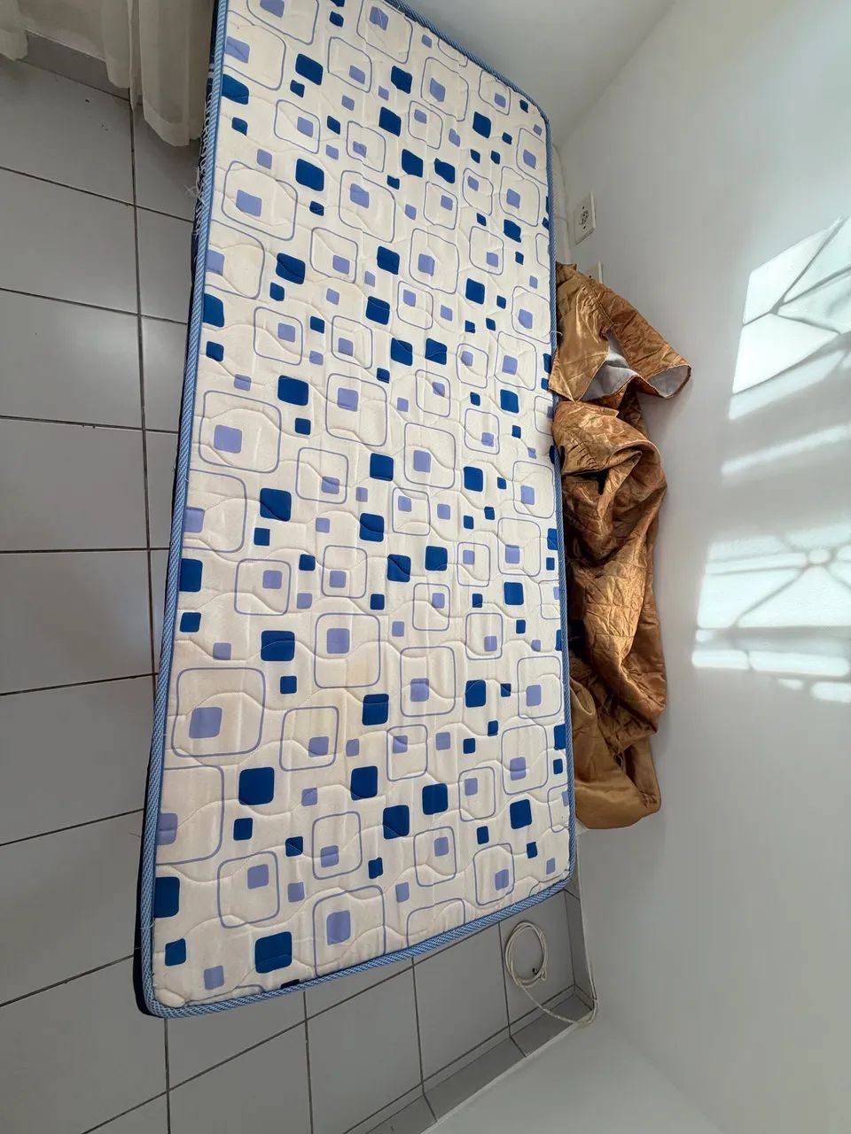 Cama box solteiro e colchão Ortobom 1,88x0,78 - Foto 3