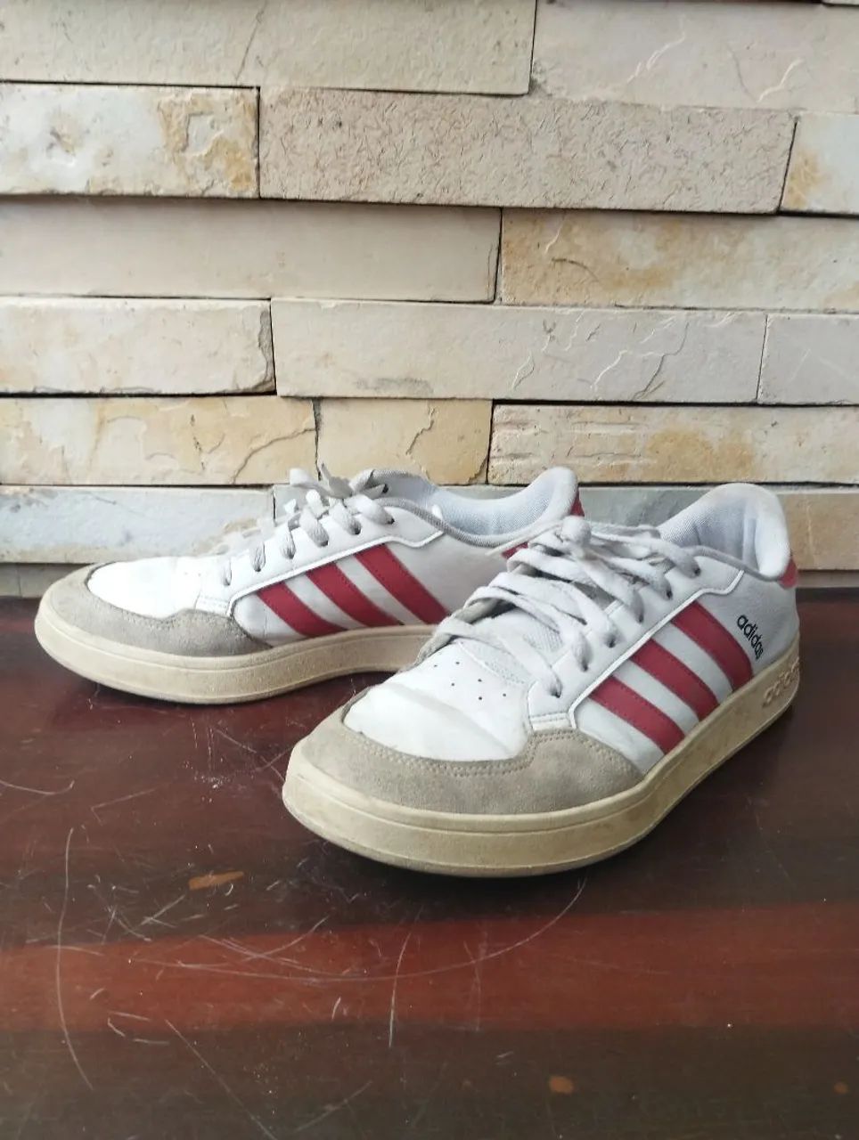 Tênis Adidas tamanho 41 - Foto 4