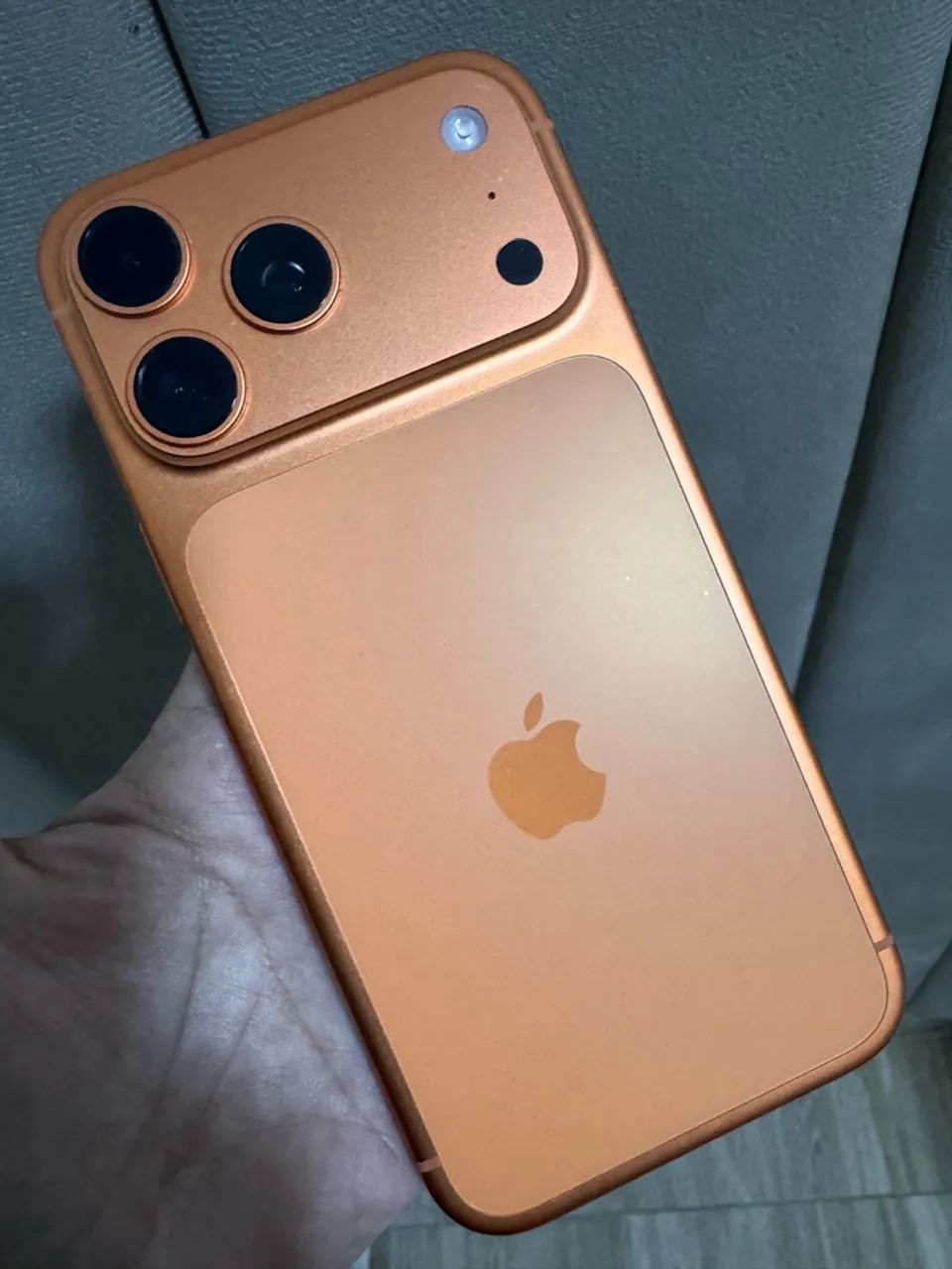 17 Pro Max Impecável, com Garantia Apple - Foto 3