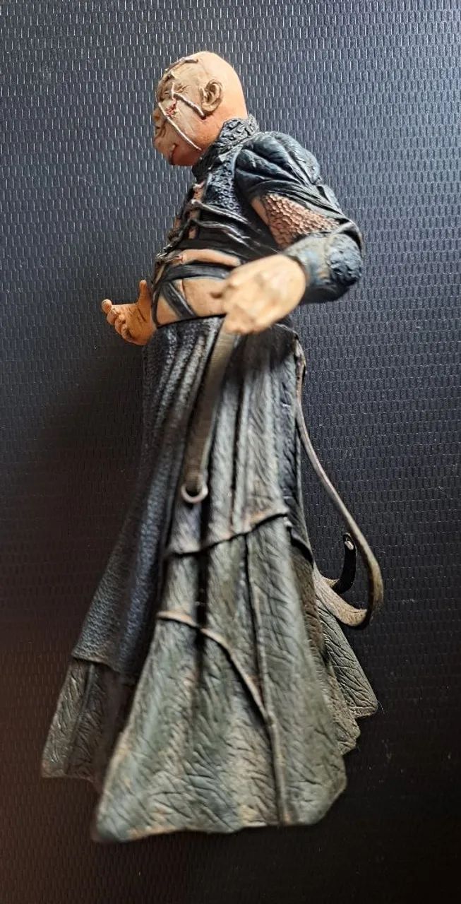 Figura Cenóbita Barbie Hellraiser 3 Clive Barker NECA  - Foto 4