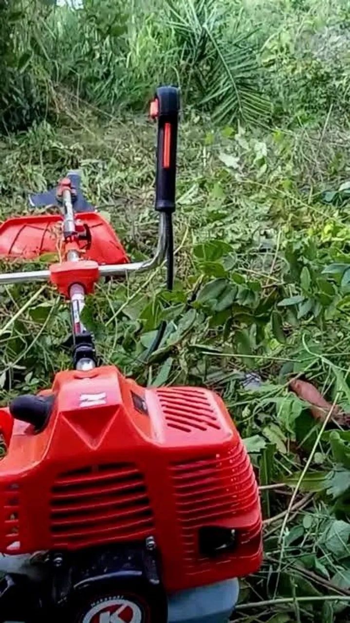 Roçadeira gasolina Nakasaki 