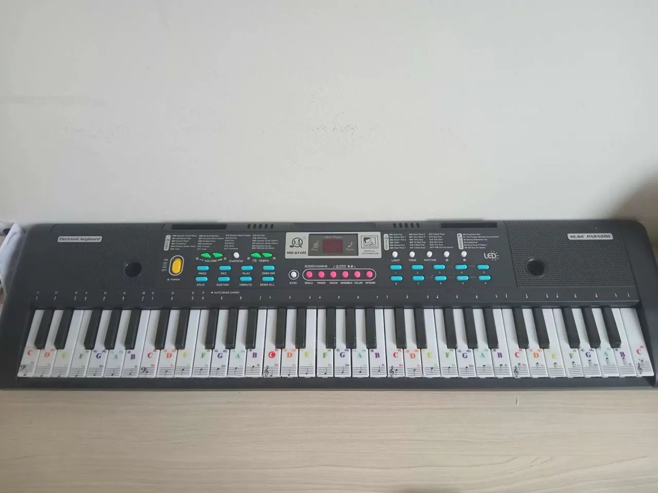 Teclado iniciante novinho