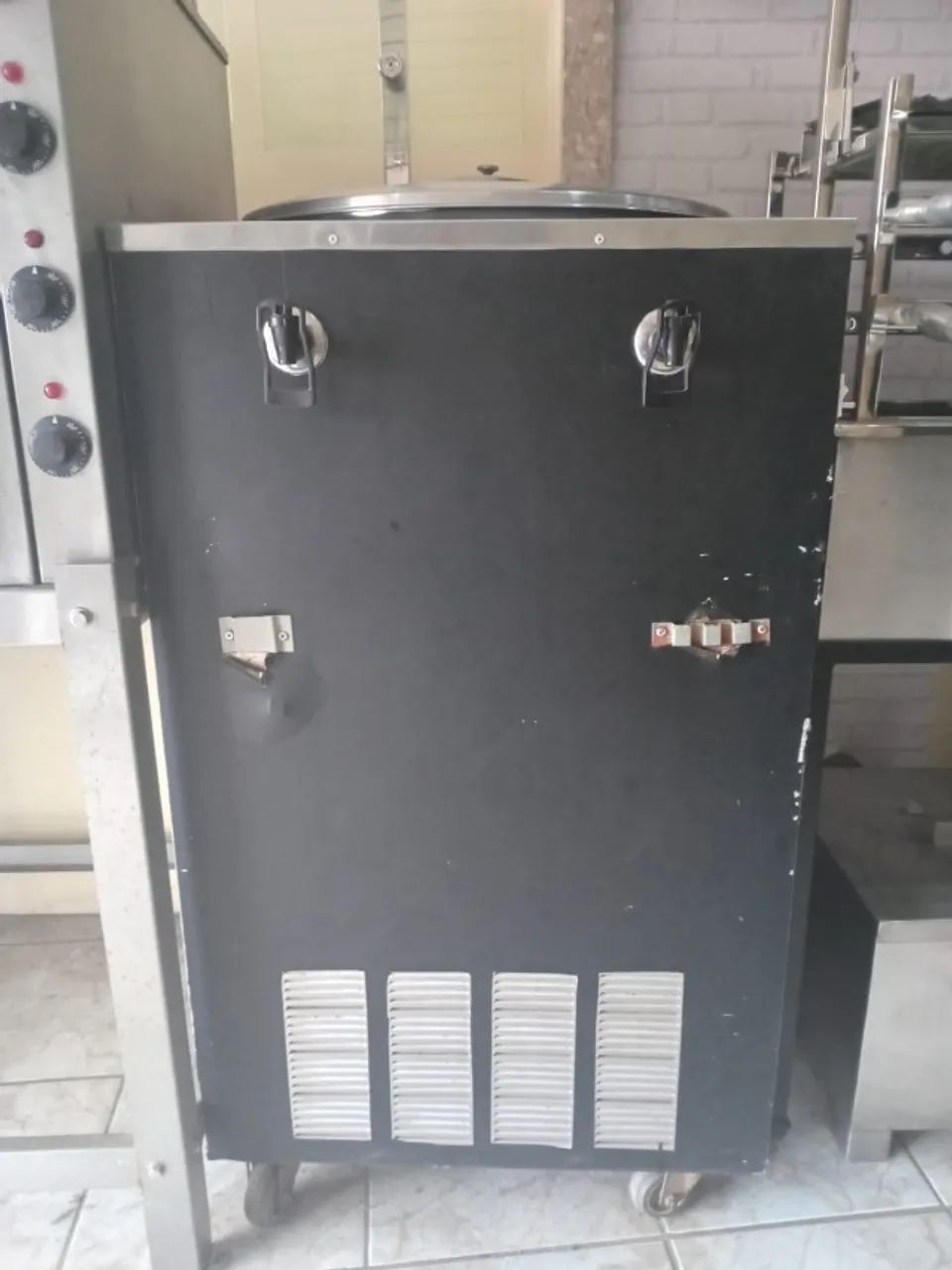 REFRESQUEIRA BEGEL 50 LITROS