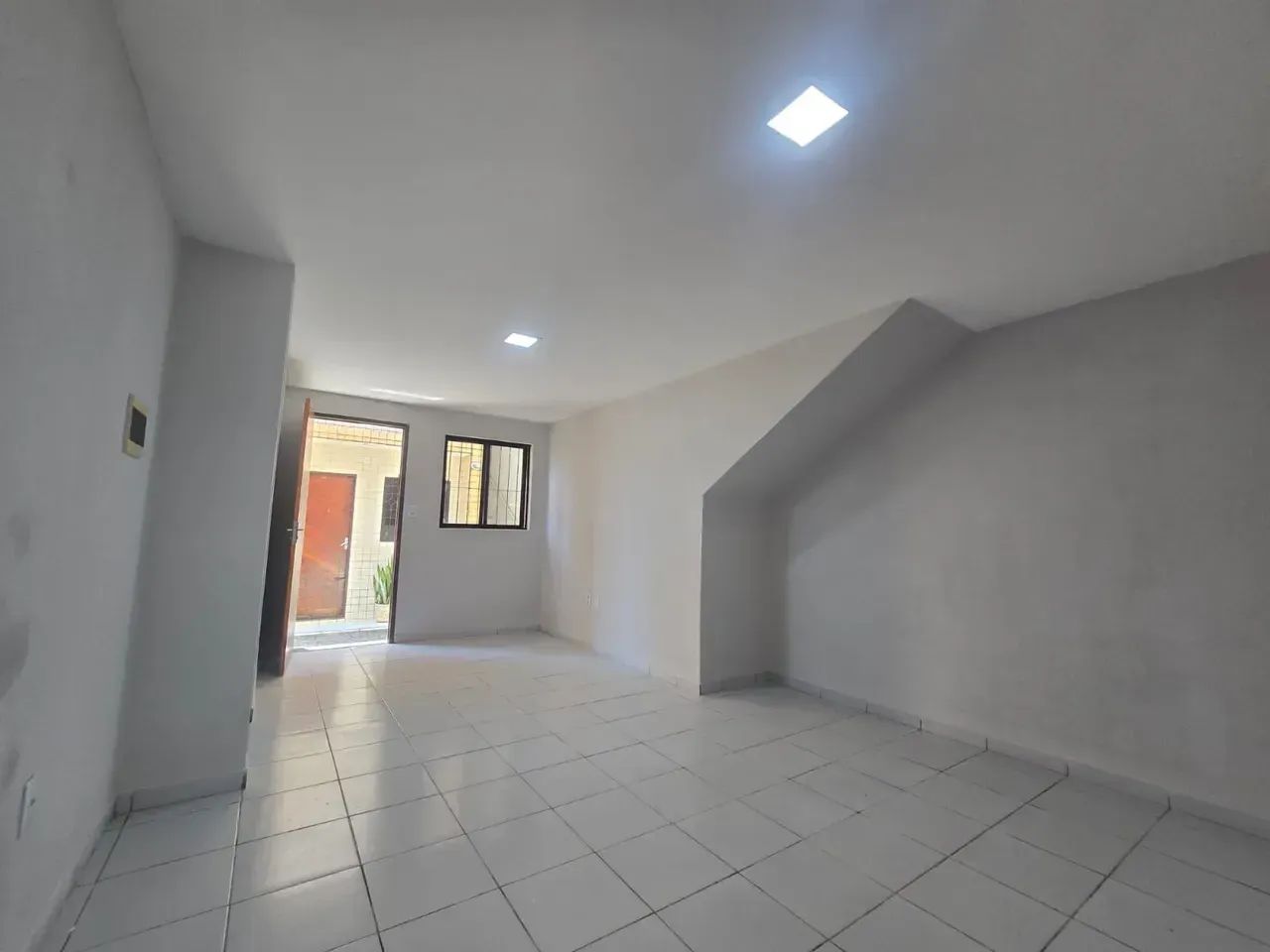 Apartamento Térreo no Bairro das Industrias com 2 Quartos com Lazer