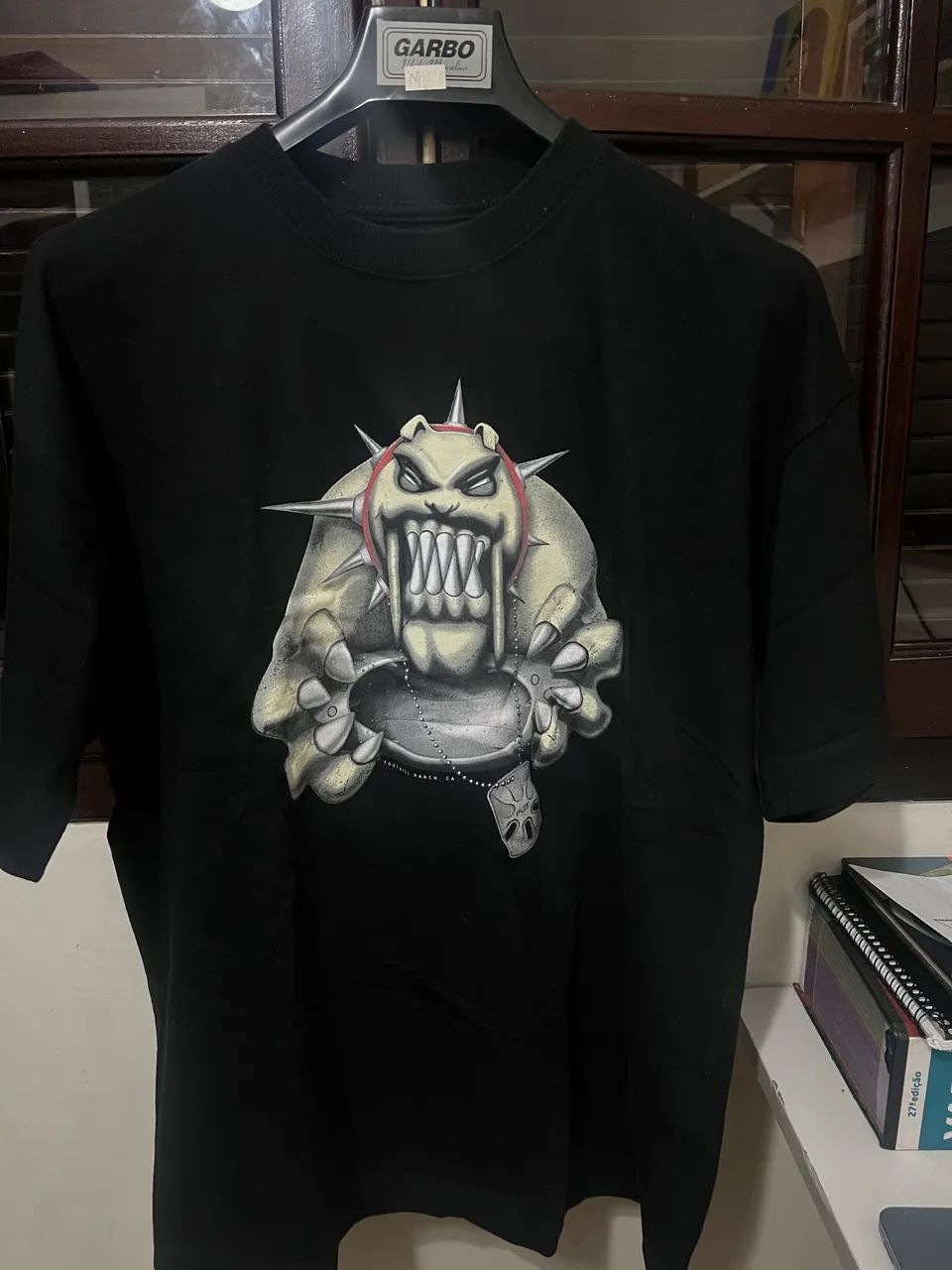 camiseta Oakley x Piet Monster Dog - Roupas - Jardim Saint Moritz