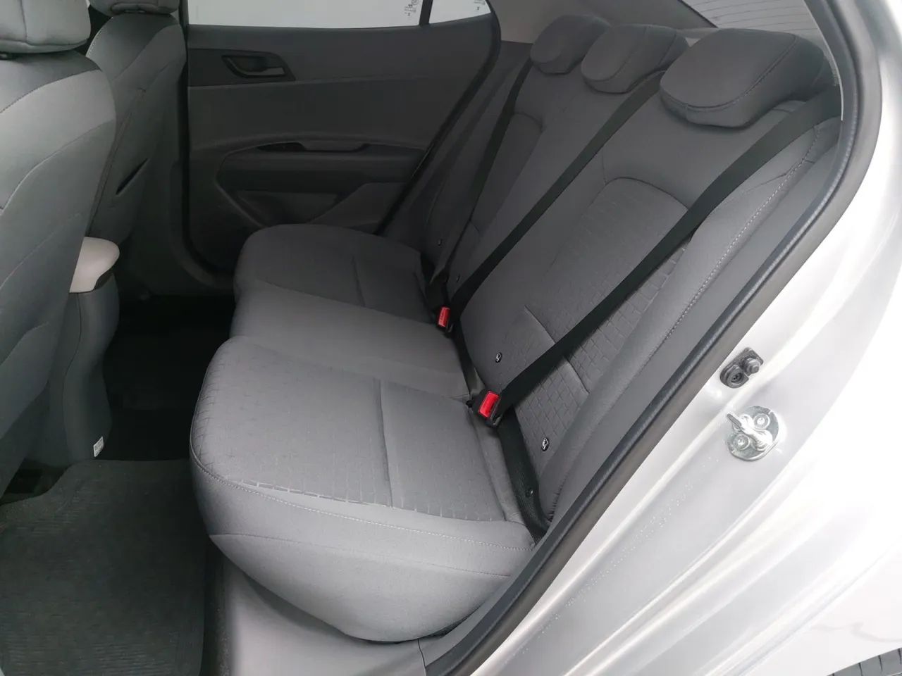 Hyundai HB20S Limited 1.0 TB Flex 12V Aut., foto 17 de 18