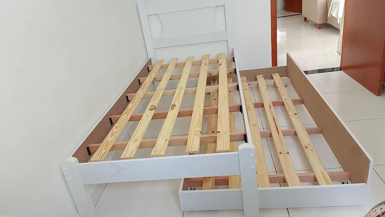 Cama de solteiro c/auxiliar 