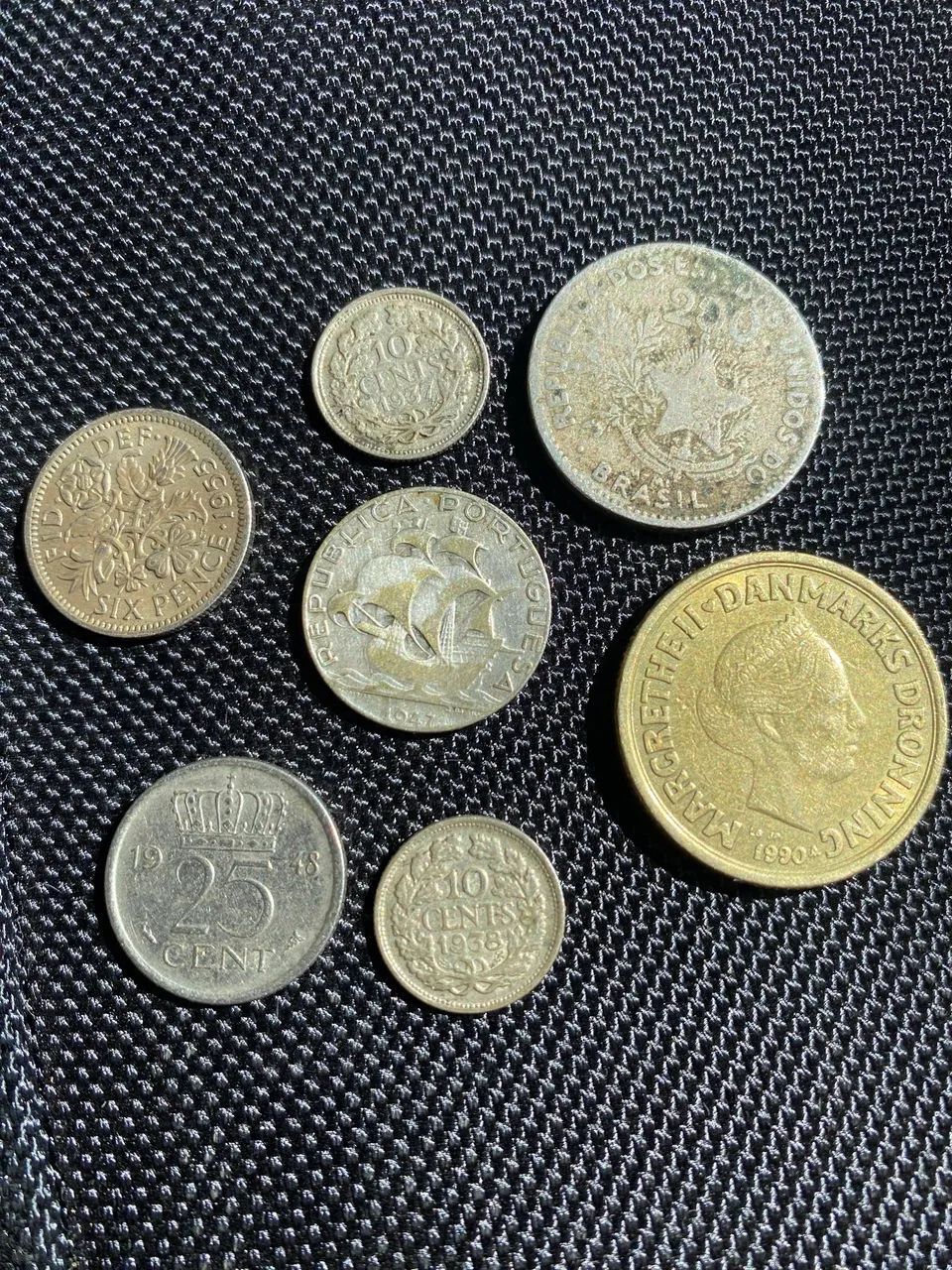 Moedas antigas estrangeiras de prata 