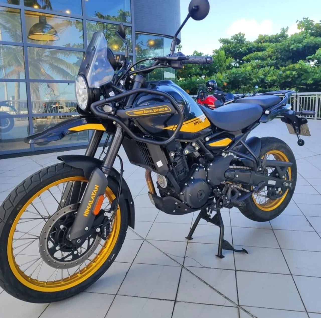 HIMALAYAN 450cc/ DAIANA 